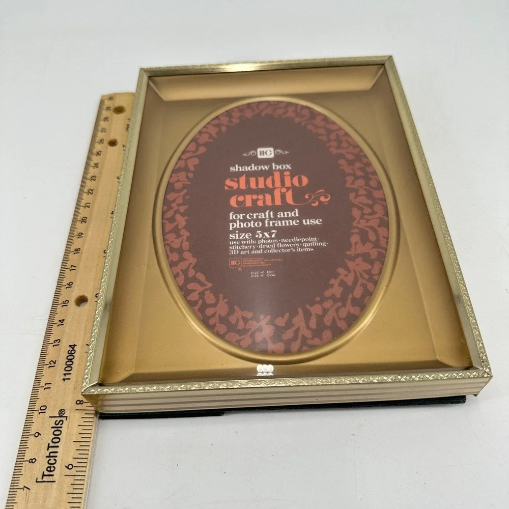 IIC Studio Craft Gold Shadow Box Photo Frame 5x7 Oval Mat Tabletop Wall Mount